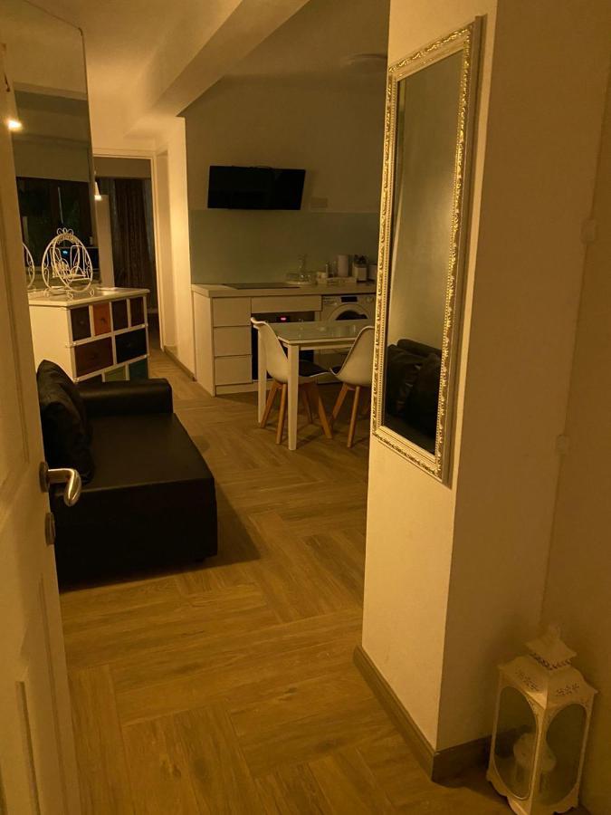 Lovely Apartment Near Beach Flic en Flac Экстерьер фото